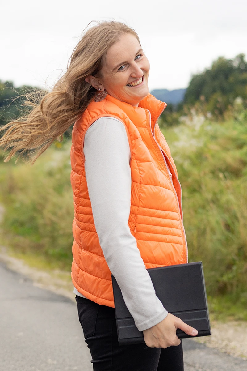 kontaktbild-portrait-stephanie-rosenmayer-supervision-aromapraktik-waldhausen